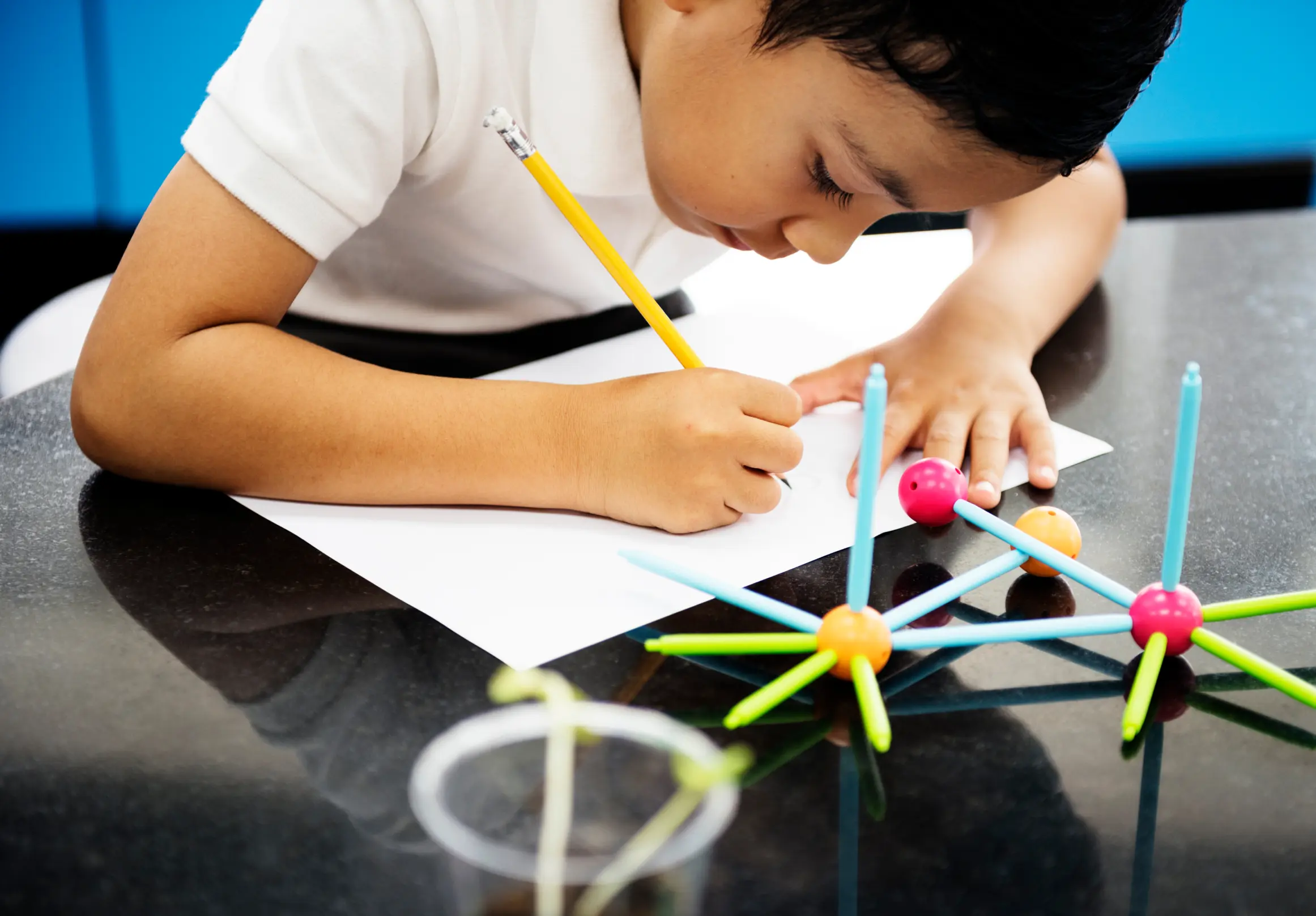 how to use teaching aids in the classroom for creativity